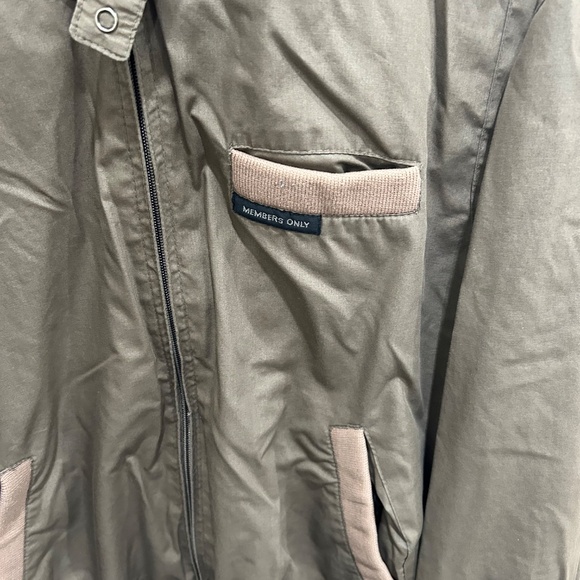 Men's Members Only Jacket, Brown Size 40 (M) - Picture 3 of 6